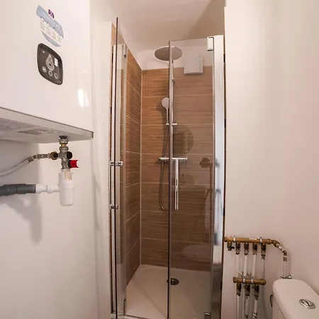 Escapade A Deux En Provence, Adresse Calme, Centre A Pied, Wifi, Climatisation Et Parking Gratuit A 50m Апартаменты *