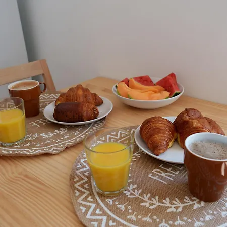 Escapade A Deux En Provence, Adresse Calme, Centre A Pied, Wifi, Climatisation Et Parking Gratuit A 50m Апартаменты Греу-ле-Бэн
