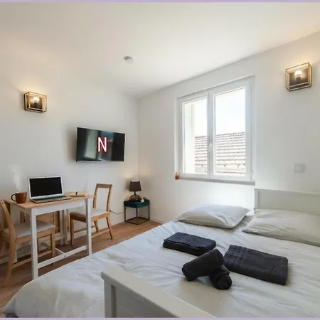 Escapade A Deux En Provence, Adresse Calme, Centre A Pied, Wifi, Climatisation Et Parking Gratuit A 50m Апартаменты