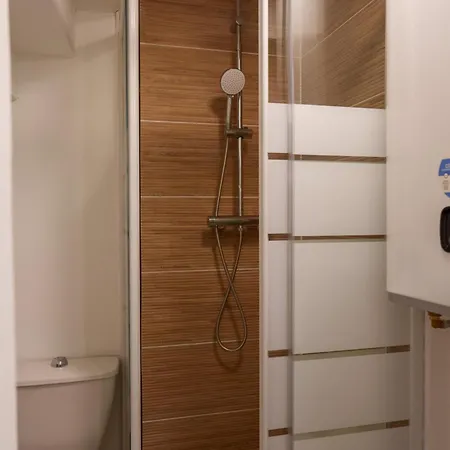 Escapade A Deux En Provence, Adresse Calme, Centre A Pied, Wifi, Climatisation Et Parking Gratuit A 50m * Греу-ле-Бэн
